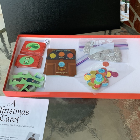 A Christmas Carol, the festive board game based on the Dickens classic novel - Picture 4 of 6